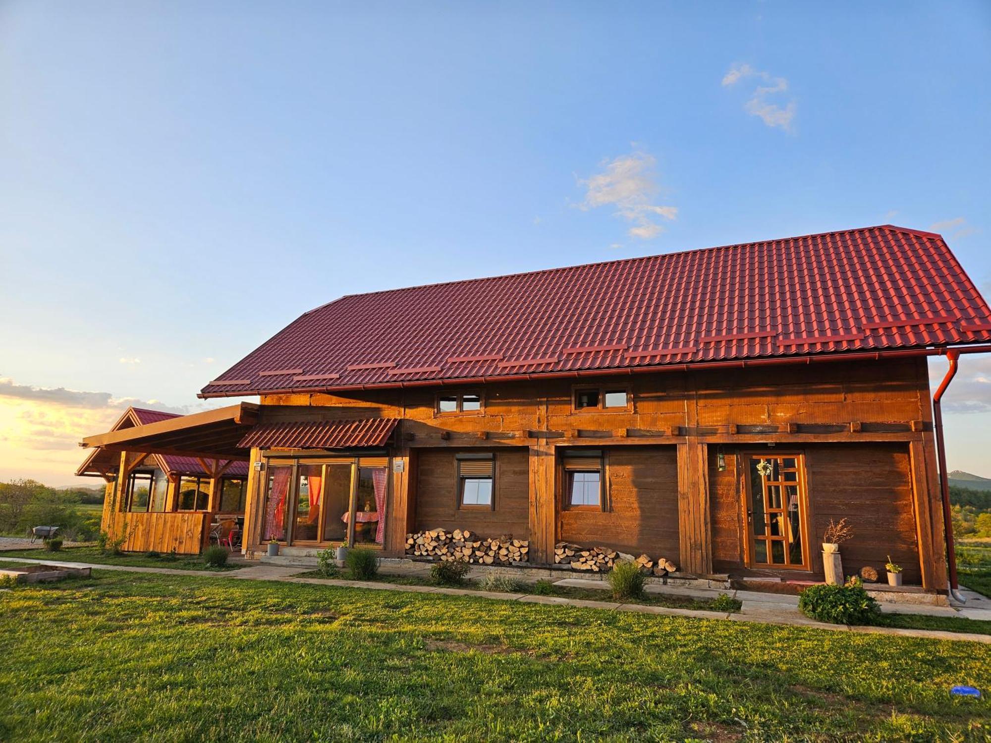 Villa Ruralna Kuca Za Odmor Lika Lovinac  Exterior foto